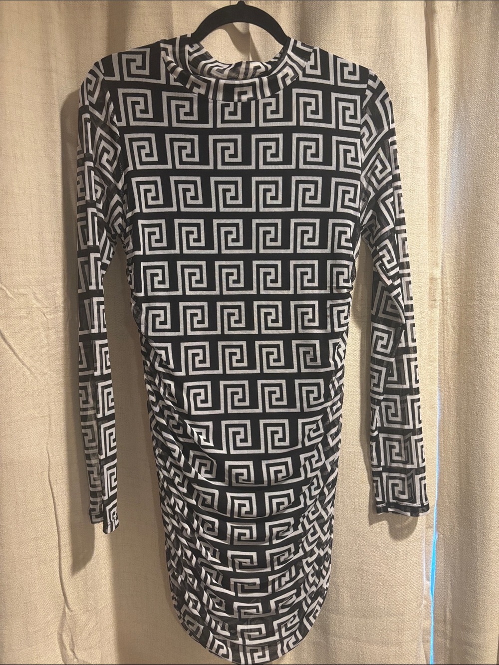 Black & White Geometric Long Sleeve Bodycon Dress